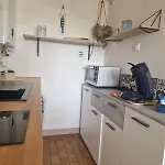La Baronnie Cosy Tres Bien Equipe Avec Terrasse, 4 Pers, Tres Proche Et Tous Commerces, Climatisation Et Parking Prive * Le Grau-du-Roi