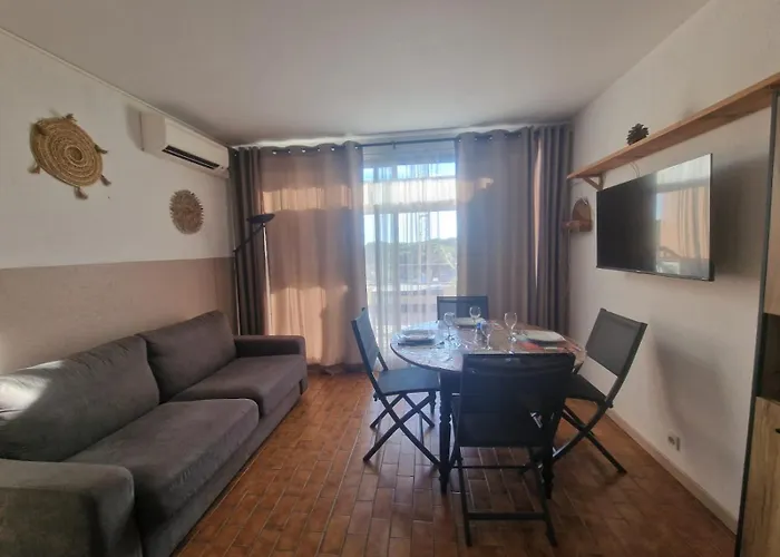 Apartamento La Baronnie Studio Cosy Tres Bien Equipe Avec Terrasse, 4 Pers, Tres Proche Plage Et Tous Commerces, Climatisation Et Parking Prive *