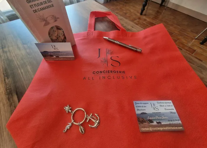 La Baronnie Studio Cosy Tres Bien Equipe Avec Terrasse, 4 Pers, Tres Proche Plage Et Tous Commerces, Climatisation Et Parking Prive Apartamento *